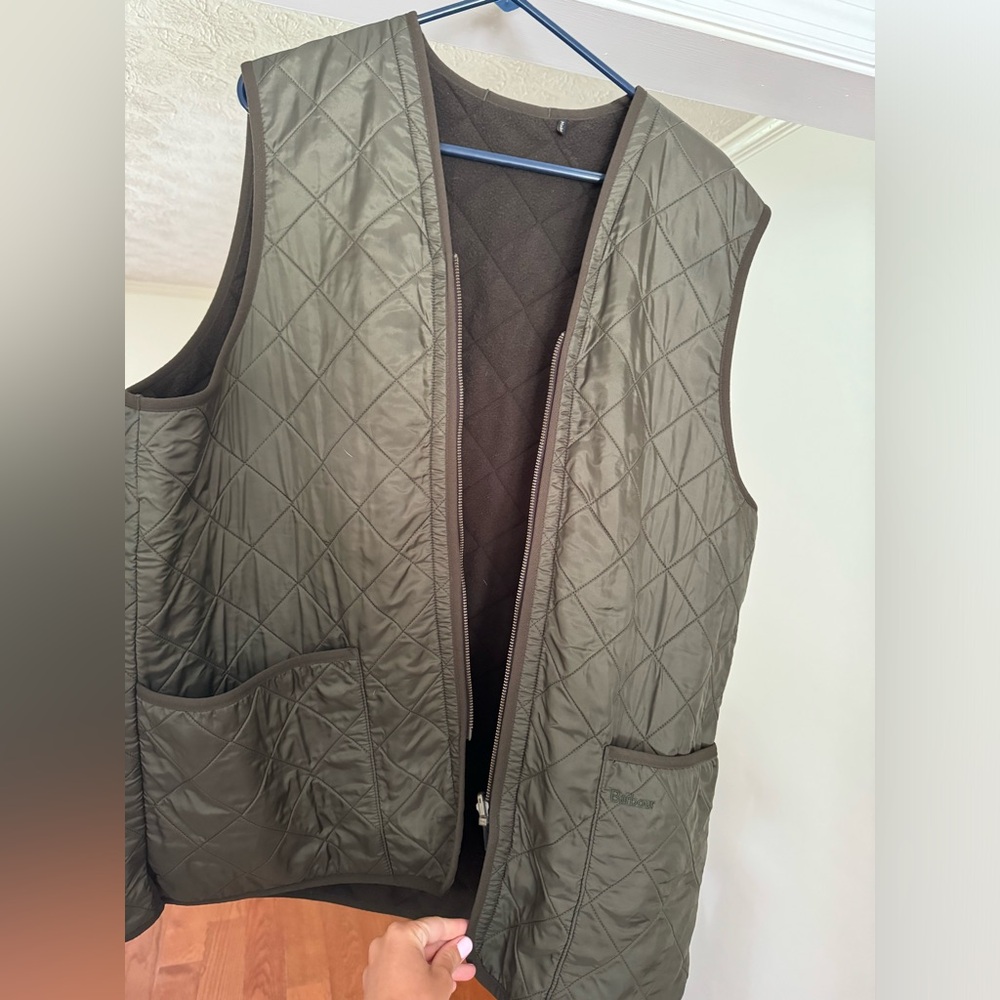 Men’s Barbour polarquilt zip in liner vest